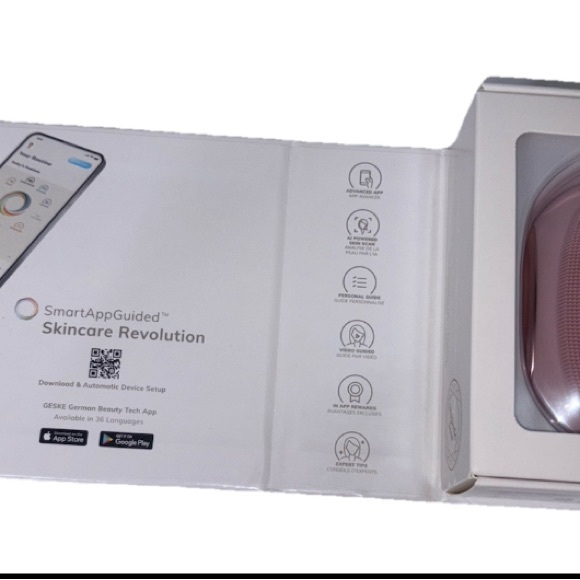 Hello Kitty Pink Sonic Facial Brush -New in Box - Picture 4 of 4